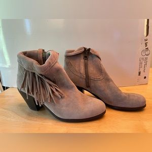 Sam Edelman 9.5M leather upper boots. Great condition.
